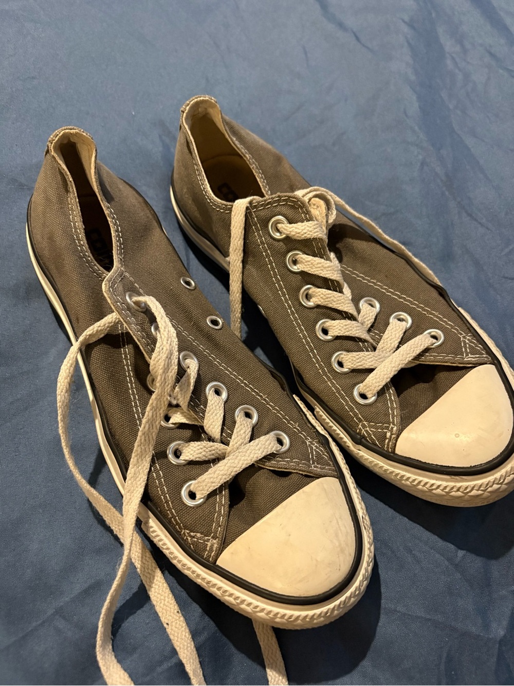 Converse Low-Top Sneakers in Olive Green and White